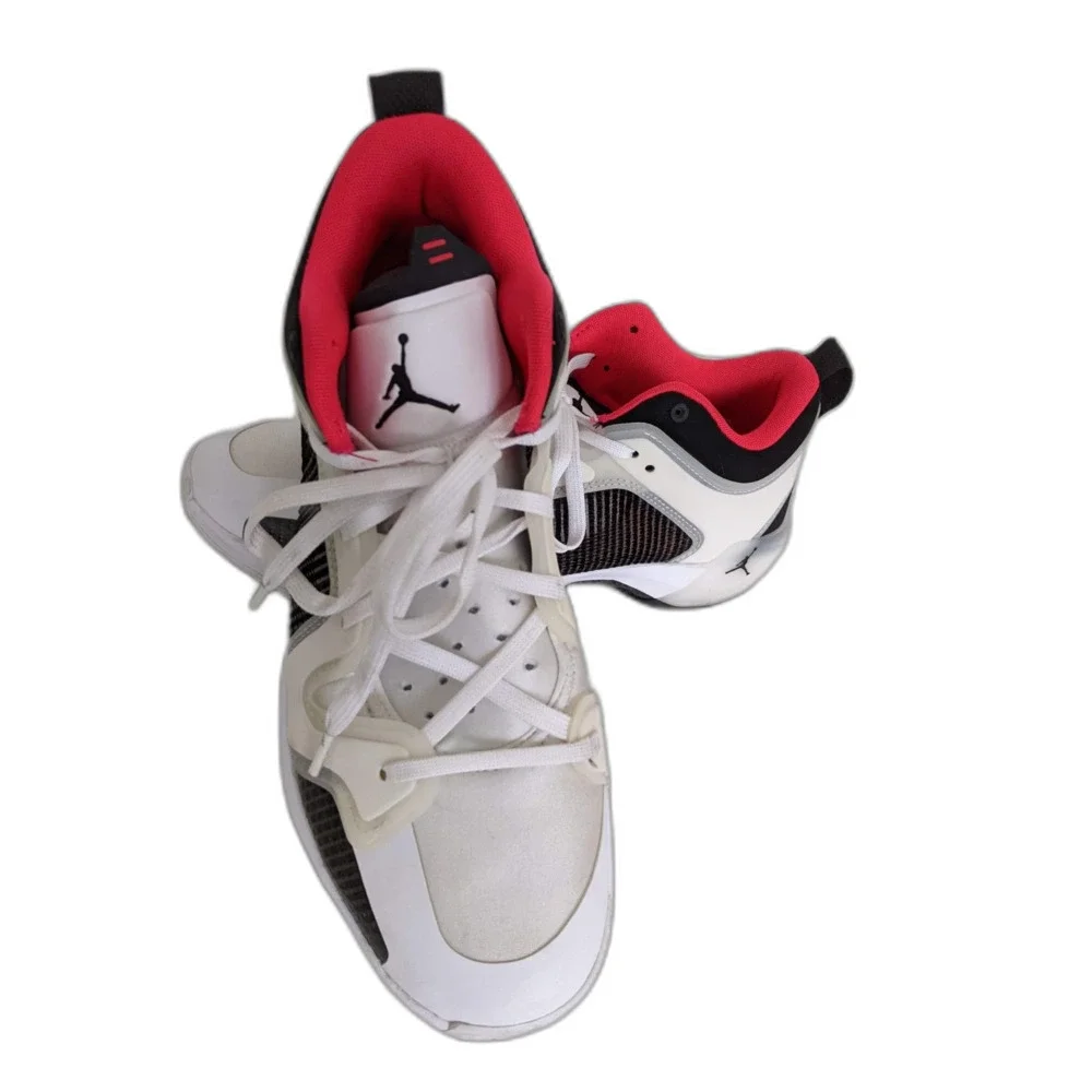 Men's Vintage Nike Air Jordan 37 XXXVII Low Siren Red White Black Sneakers 12 - Picture 2 of 8